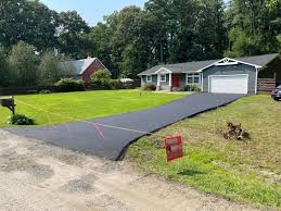 Best Asphalt Driveway Installation  in Kahaluu Keauhou, HI